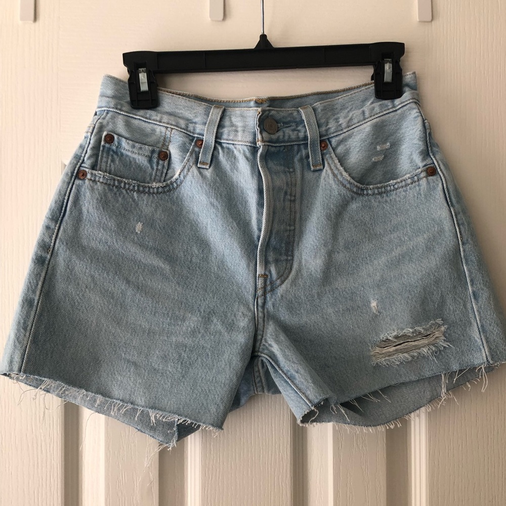 Levi shorts